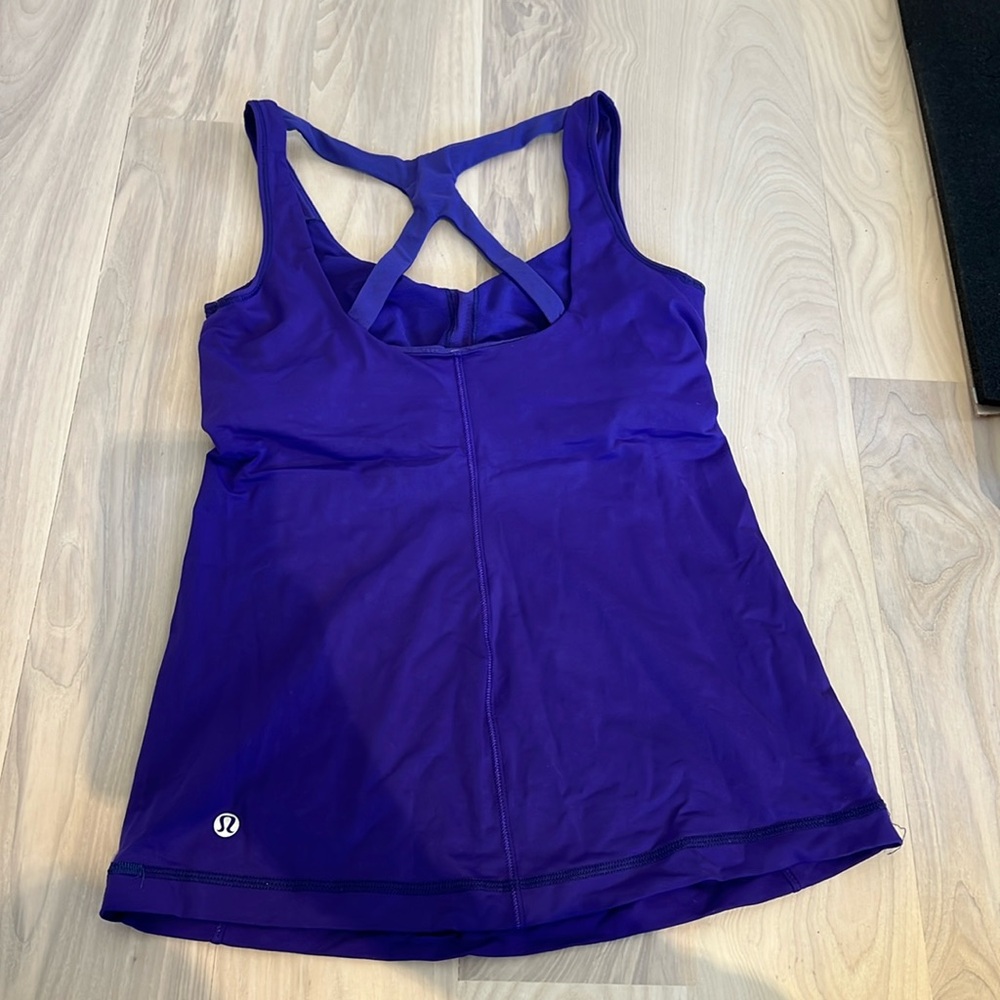 Lululemon tank with built in sports bra
